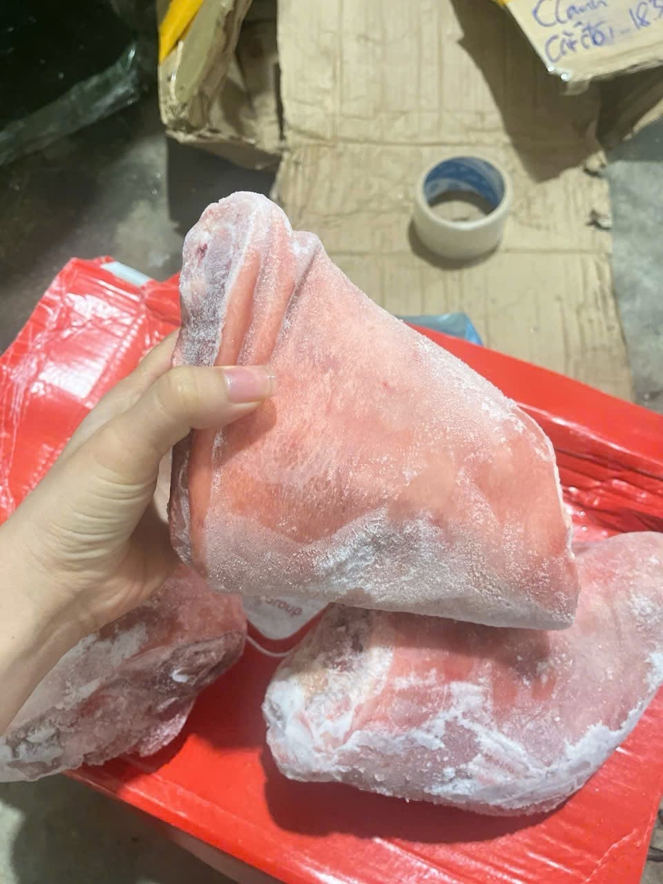 Khoanh Bắp Trước Heo Litera Đông Lạnh Nhập Khẩu