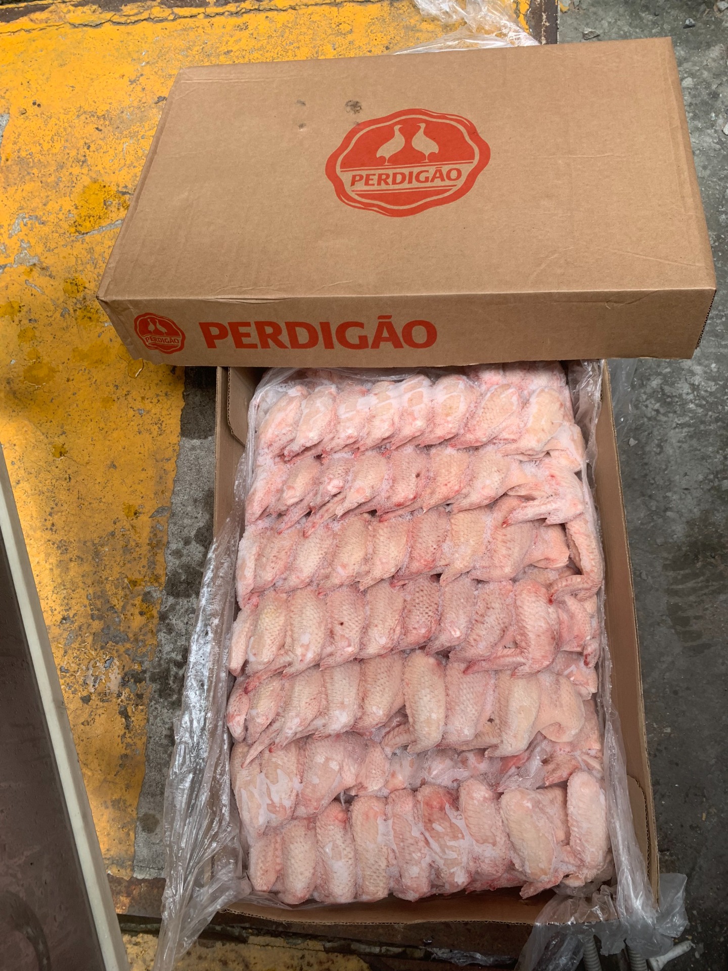 Cánh Gà Xếp Lớp Perdigao Thùng 15kg