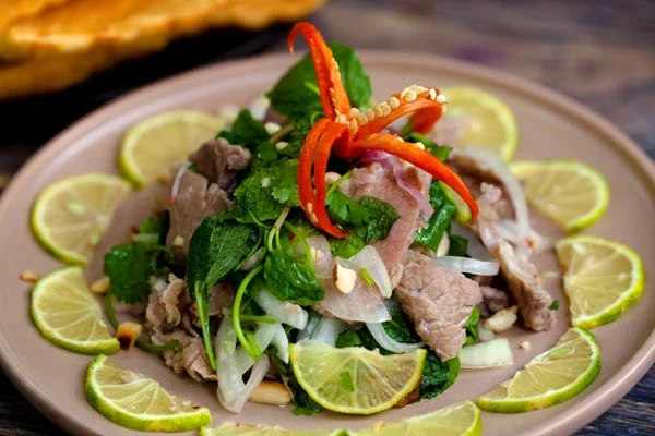 Gỏi bò bóp thấu