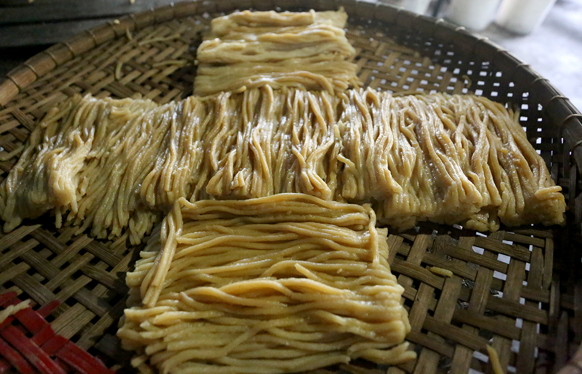Luộc mì Cao Lầu