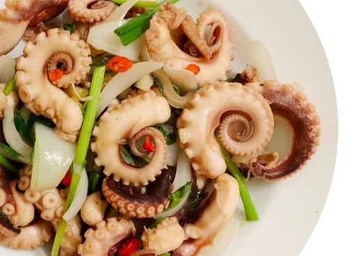 Râu bạch tuộc hấp dầu hào