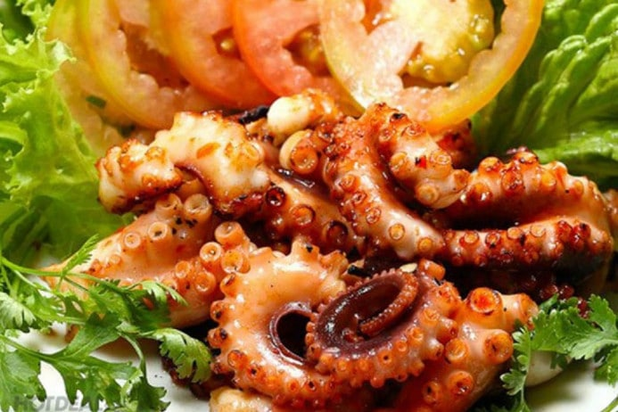 Râu bạch tuộc chiên nước mắm