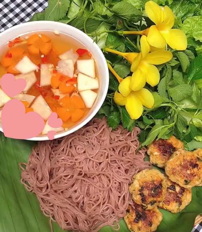 Bún chả ức gà eat clean